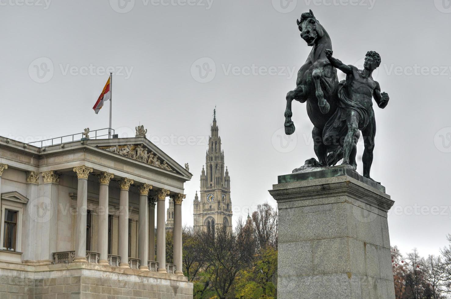 de österrikiska parlament i wien foto