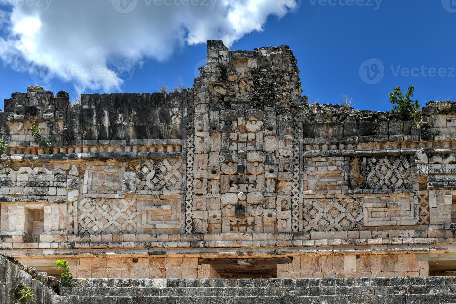 fyrhörning av de nunnor i de yucatan i uxmal, Mexiko. foto