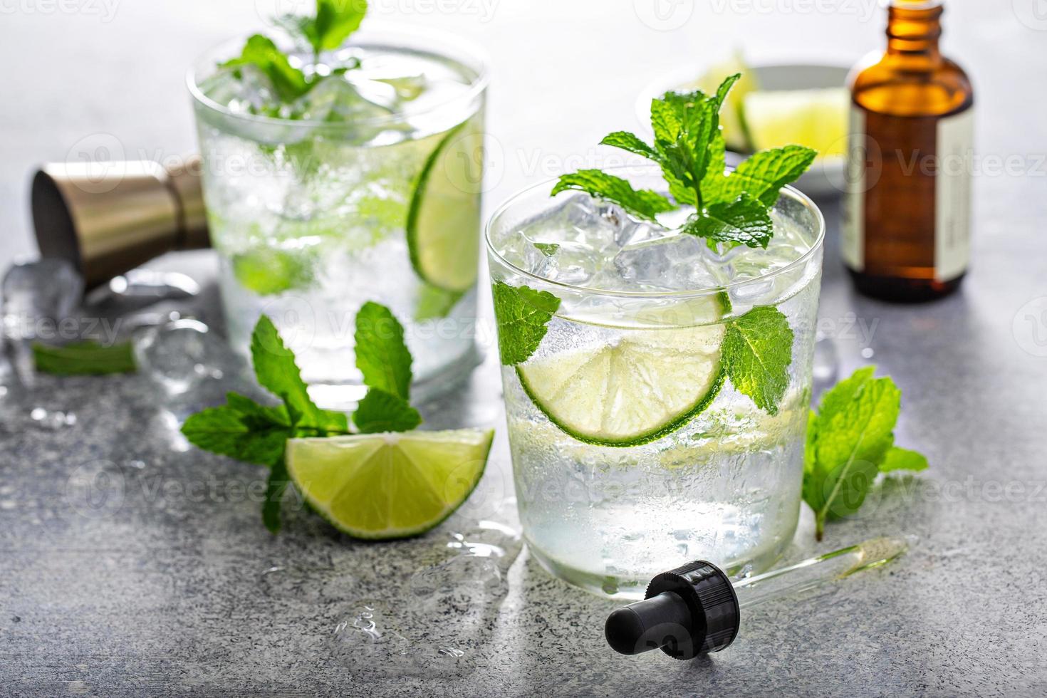 uppfriskande sommar mojito cocktail foto