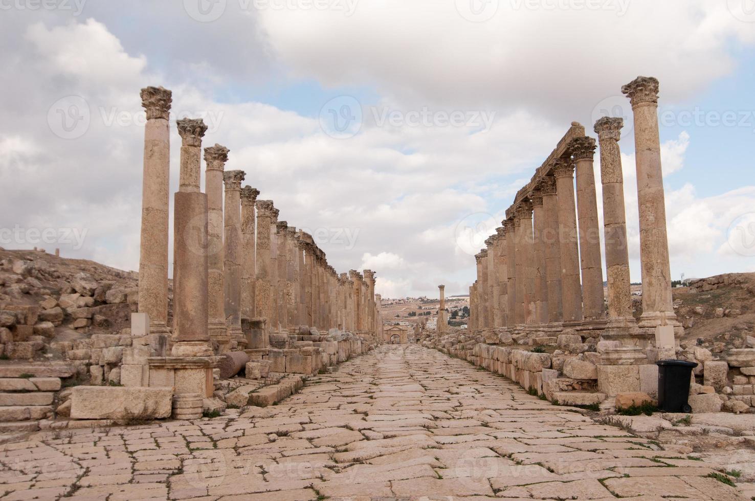 cardo maximus av jerash, jordan foto