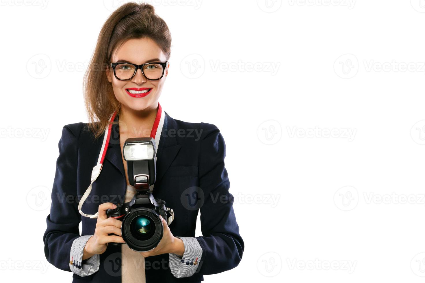 kvinna fotograf med en dslr kamera på vit bakgrund foto