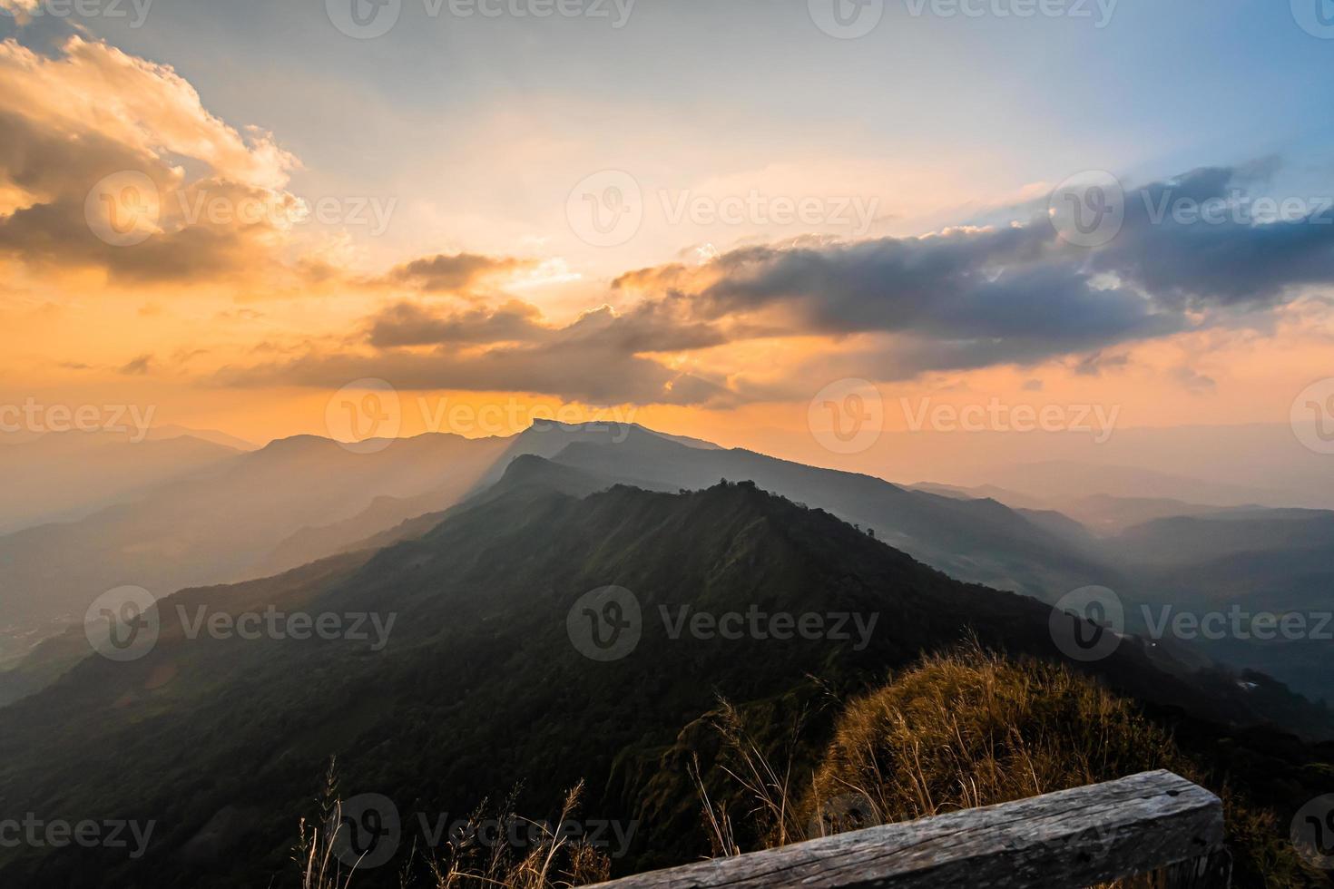 se av phu chi dao eller phu chee dao berg på chiang rai, thailand foto