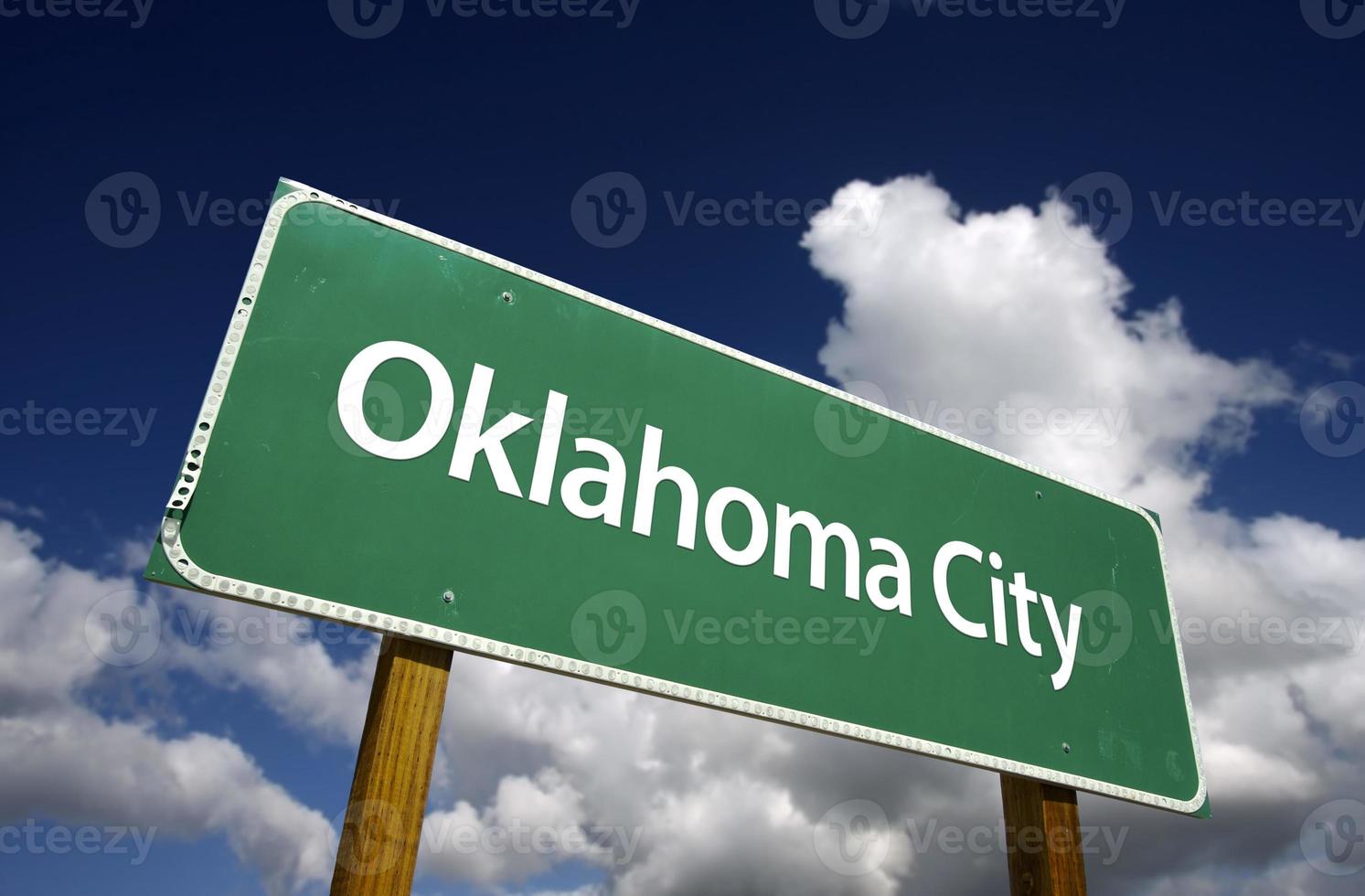 Oklahoma stad grön väg tecken foto