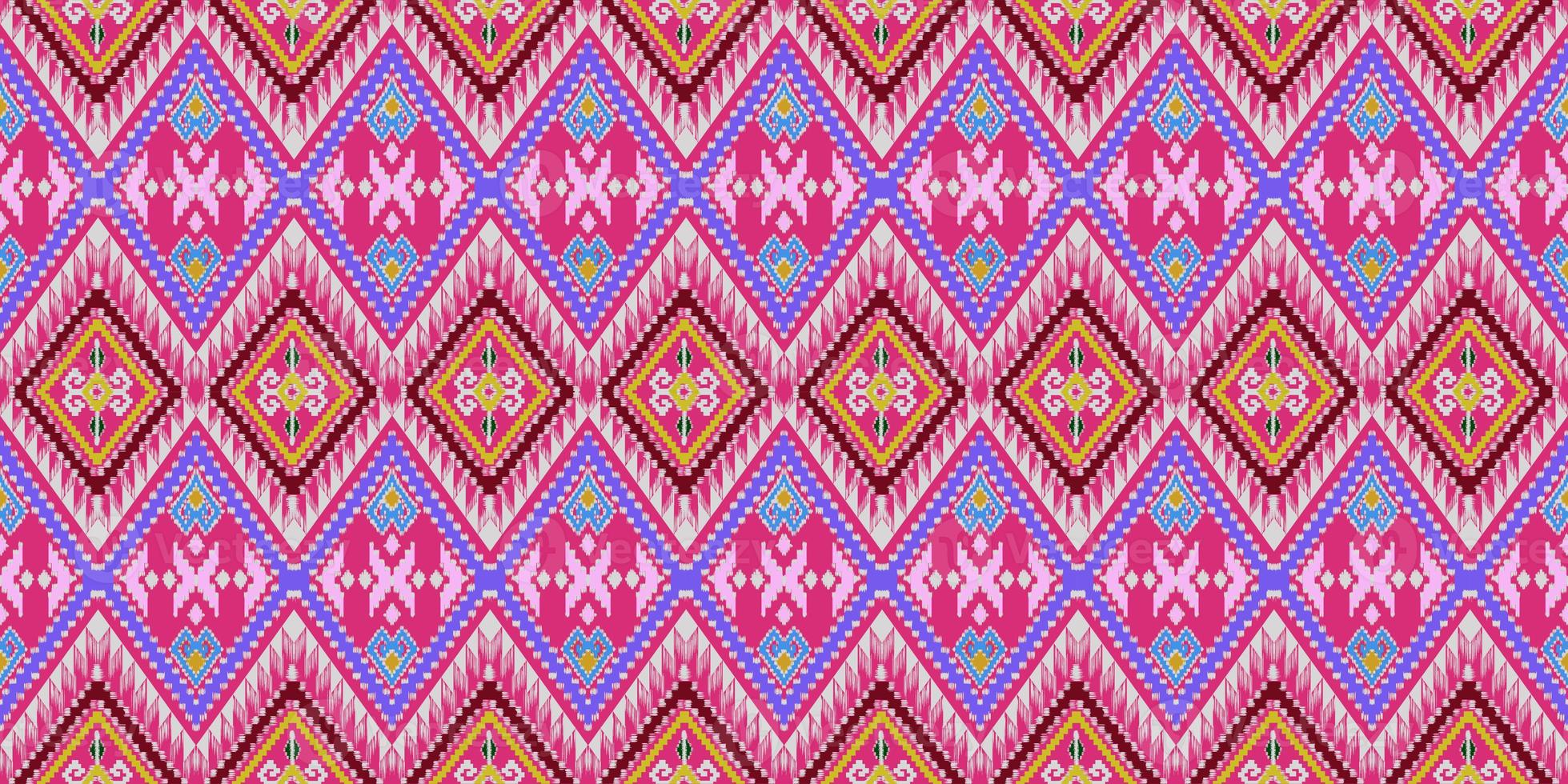 skön färgrik thai stickat broderi. geometrisk etnisk orientalisk mönster traditionell på svart bakgrund, thai mönster kultur med klippning väg, rosa stil foto