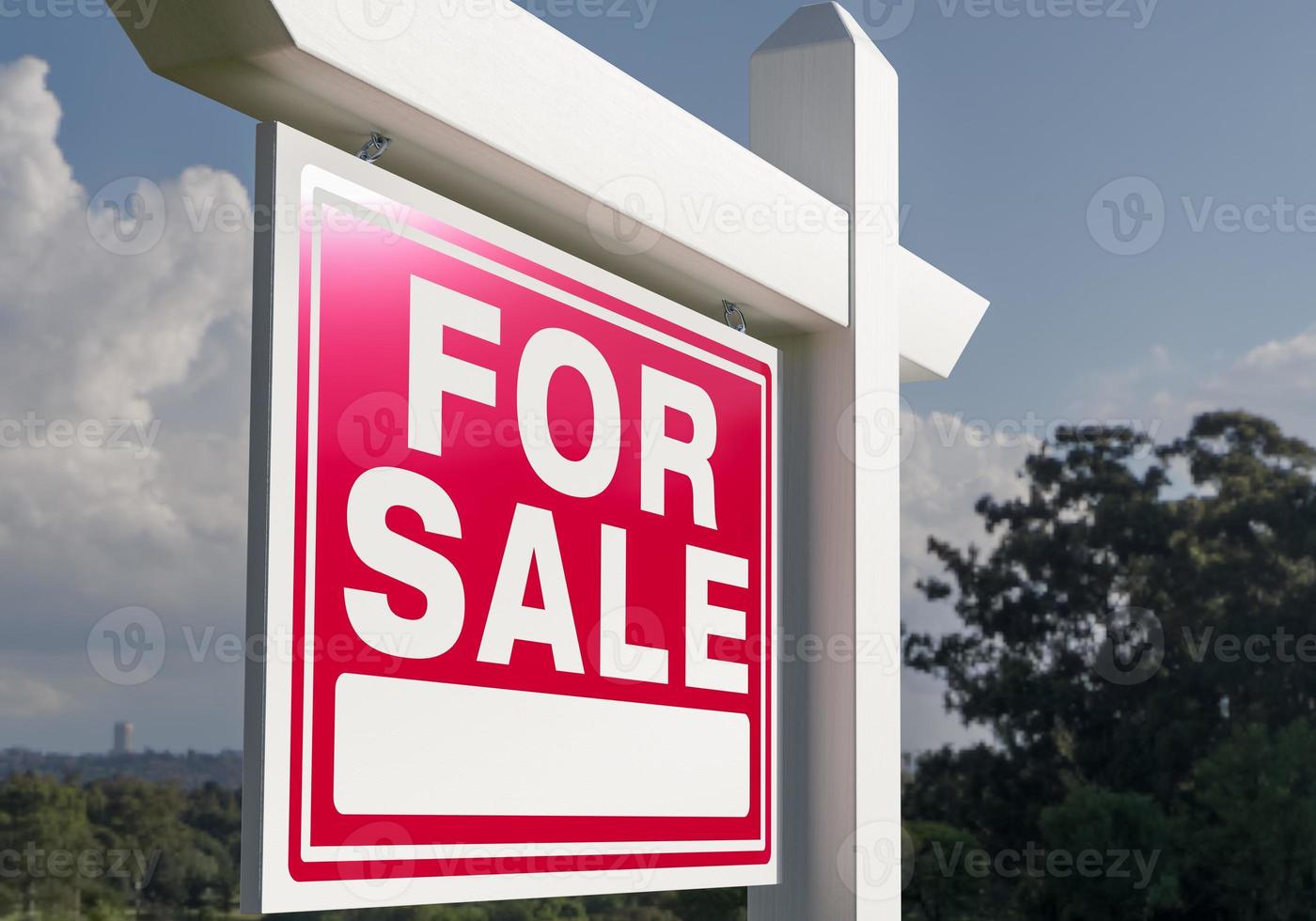 närbild av hus för försäljning verklig egendom tecken. foto
