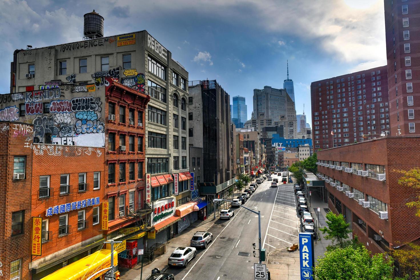 ny york stad - jun 28, 2020 - antenn se av stadens centrum ny york stad och de china grannskap. foto