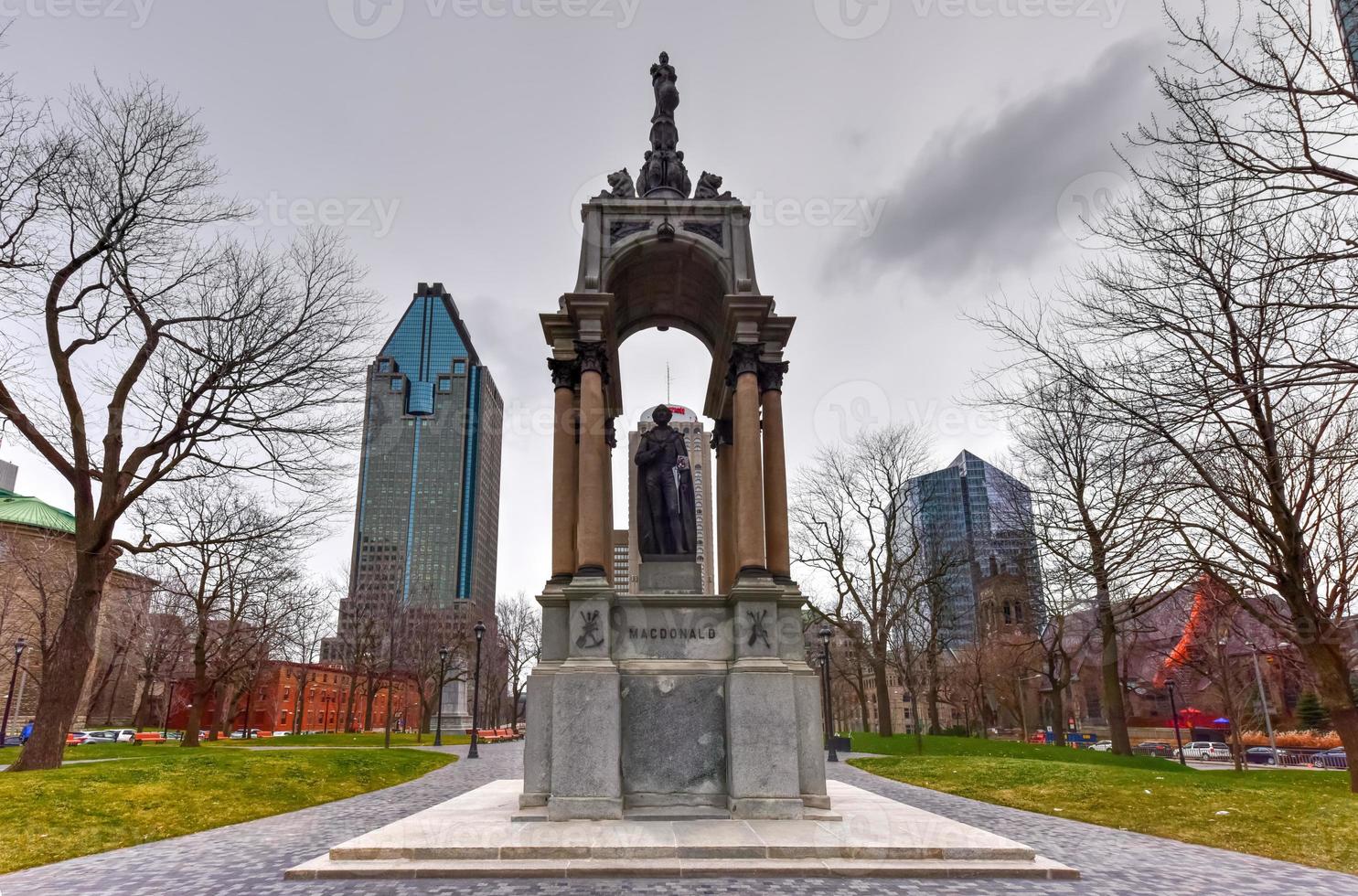 macdonald monument - montreal, kanada foto