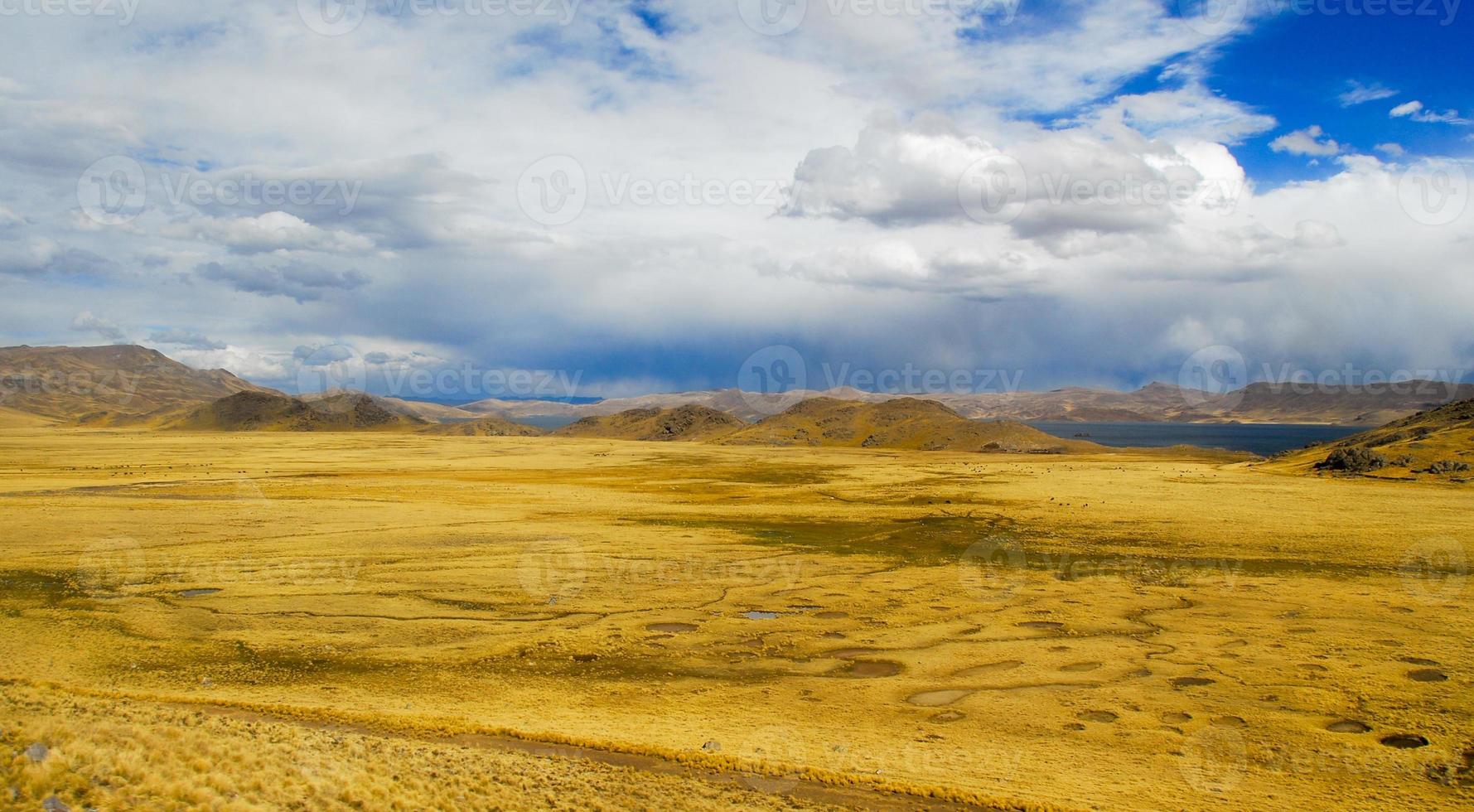 helig dal av de inkaor. kusco till puno, peru. foto