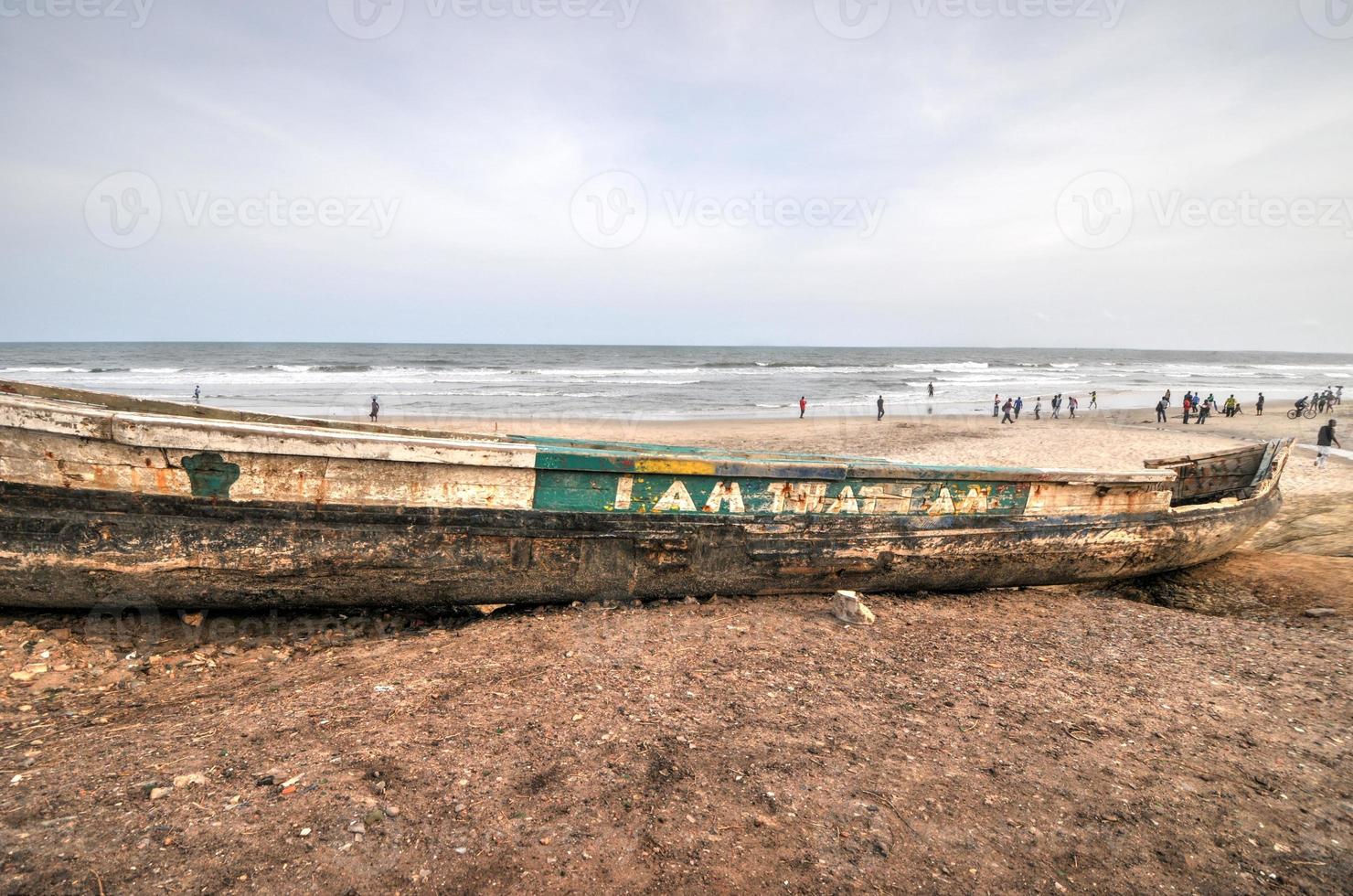 fiske båt - accra, ghana foto