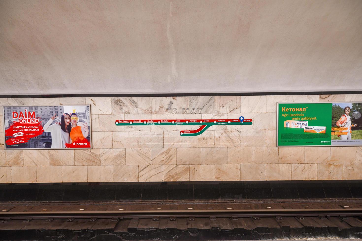 baku, azerbaijan - juli 15, 2018 - Maj 28 metro station i de stad av baku, azerbajdzjan. foto