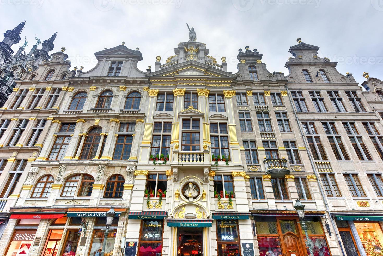 de stor plats på en molnig dag i Bryssel, belgien foto