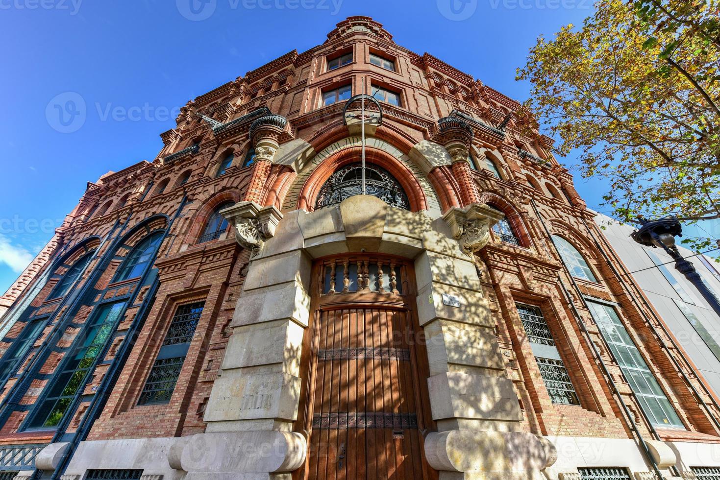 central catalana av elektricitet, också känd som central vilanova, nittonde århundrade byggnad i barcelona, Spanien. foto