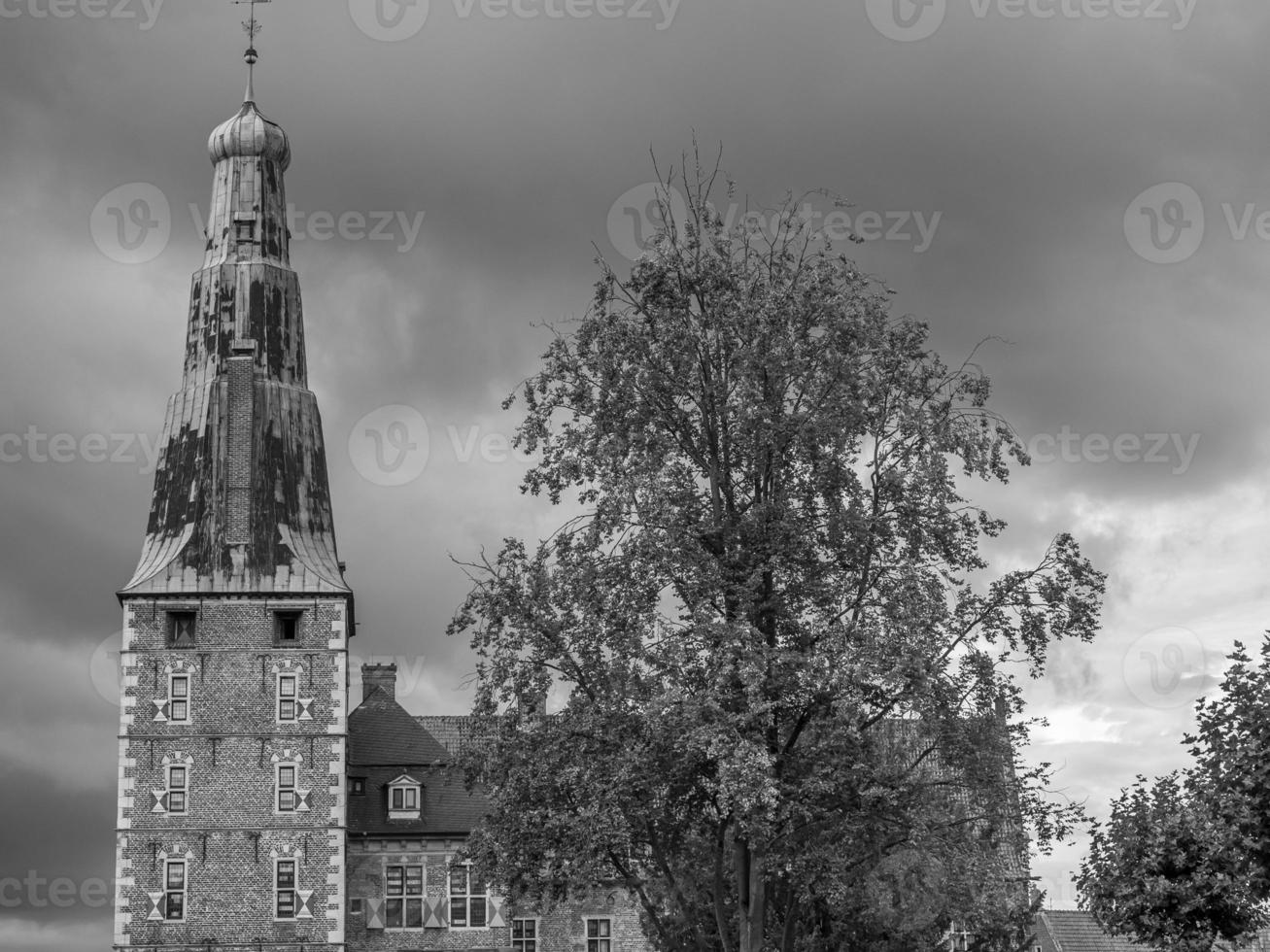 de slott av raesfeld i Tyskland foto