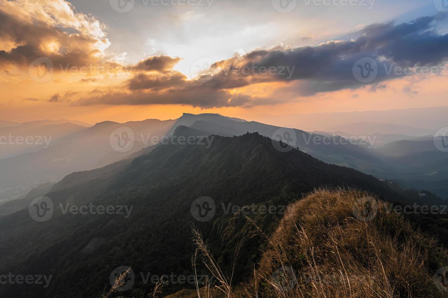 se av phu chi dao eller phu chee dao berg på chiang rai, thailand foto