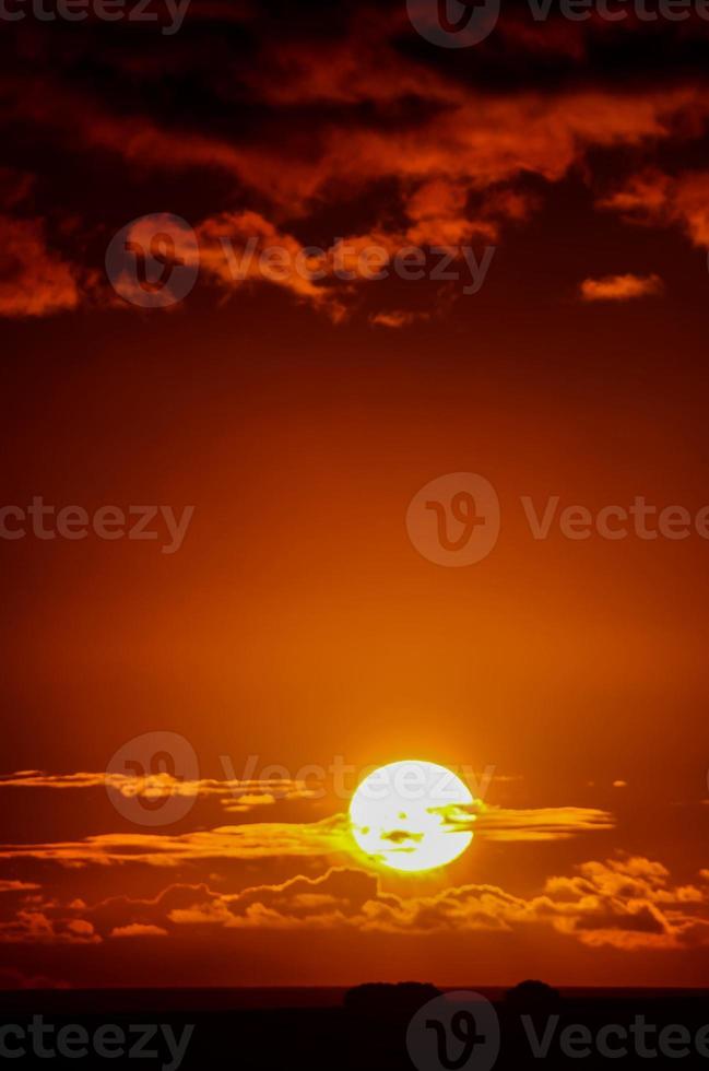 vacker utsikt över solnedgången foto