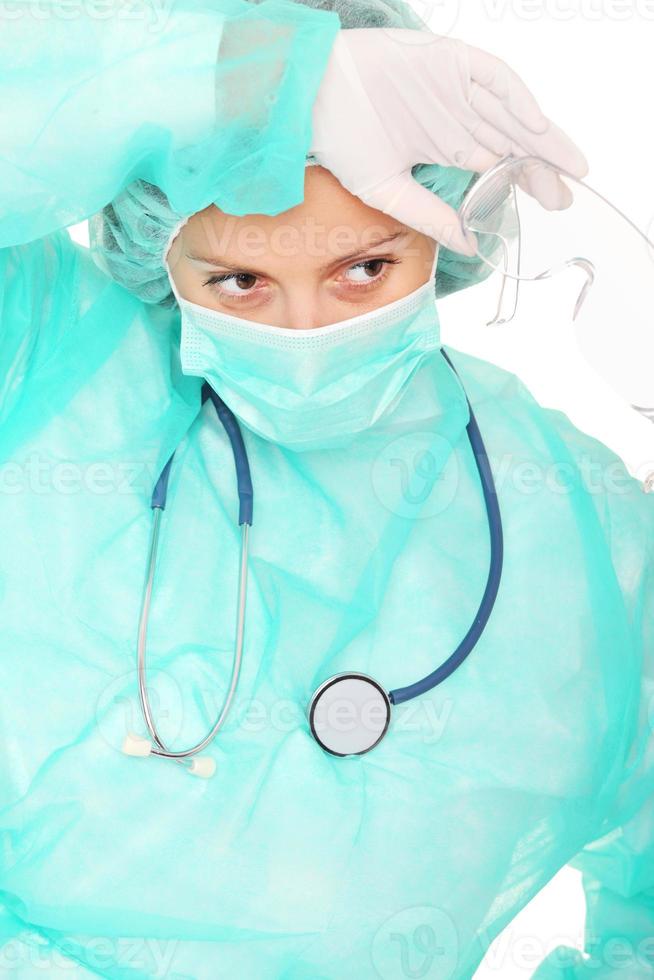 ung läkare med stetoskop foto