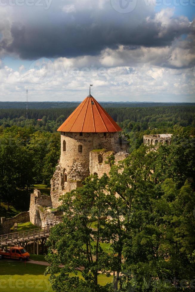 cesis stad i de sommar foto