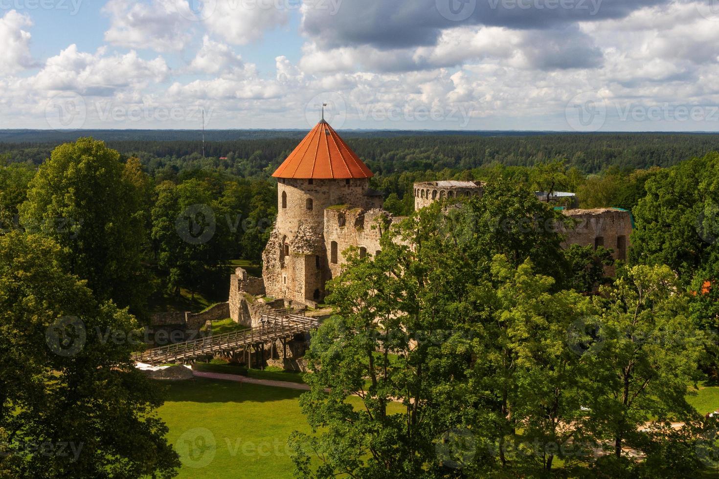 cesis stad i de sommar foto