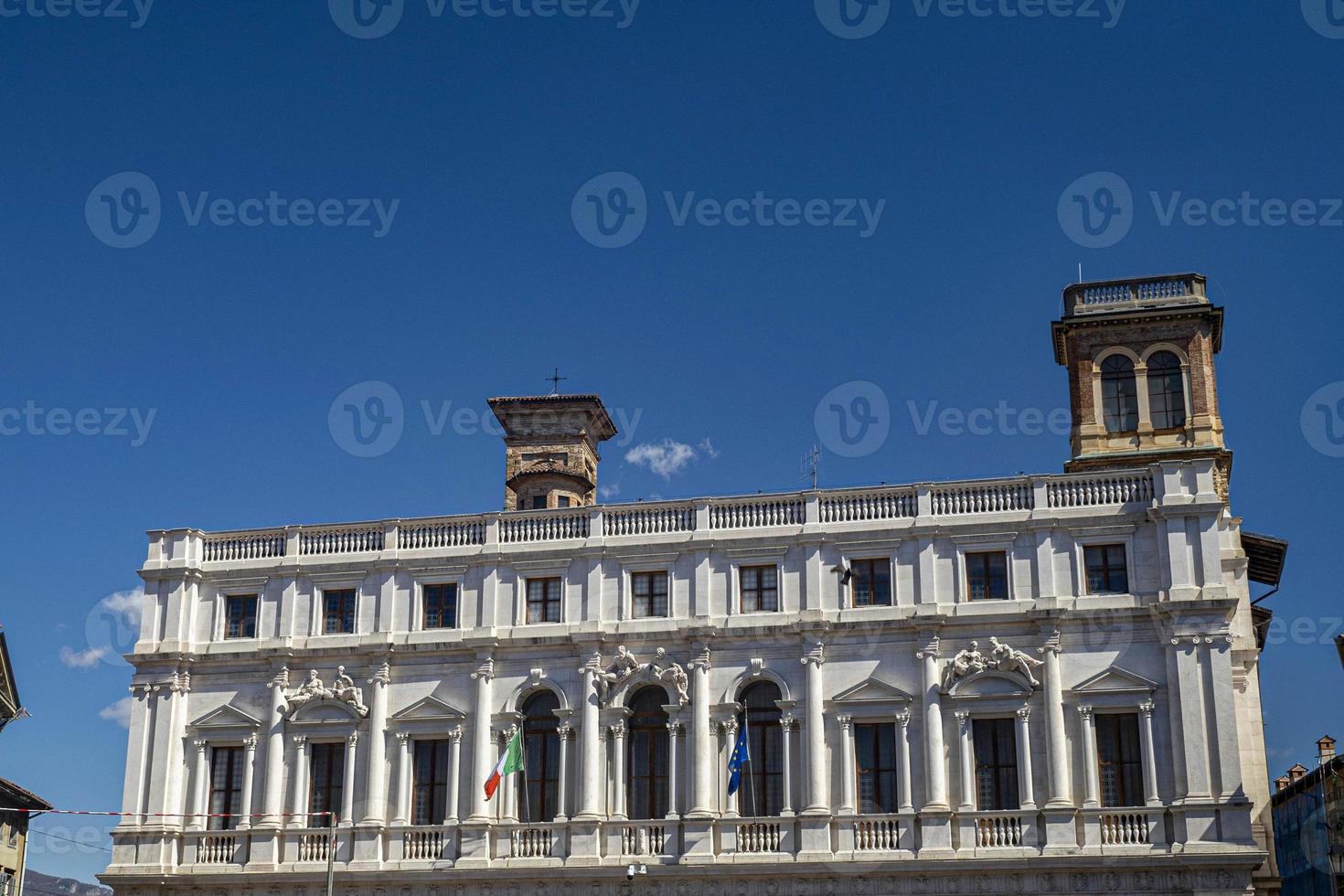 bergamo piazza maggiore plats se foto