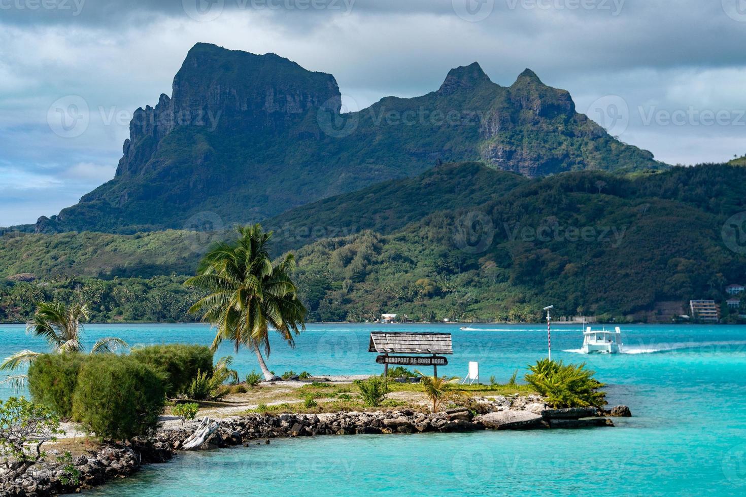 bora bora ö flygplats polynesien foto