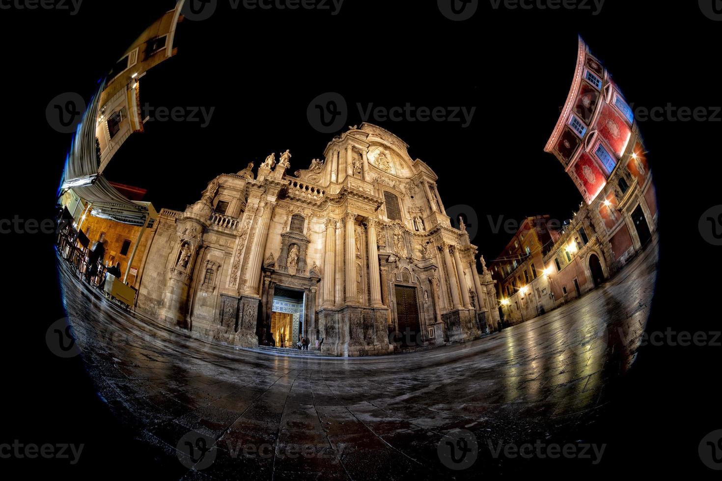 murcia katedral se på natt foto