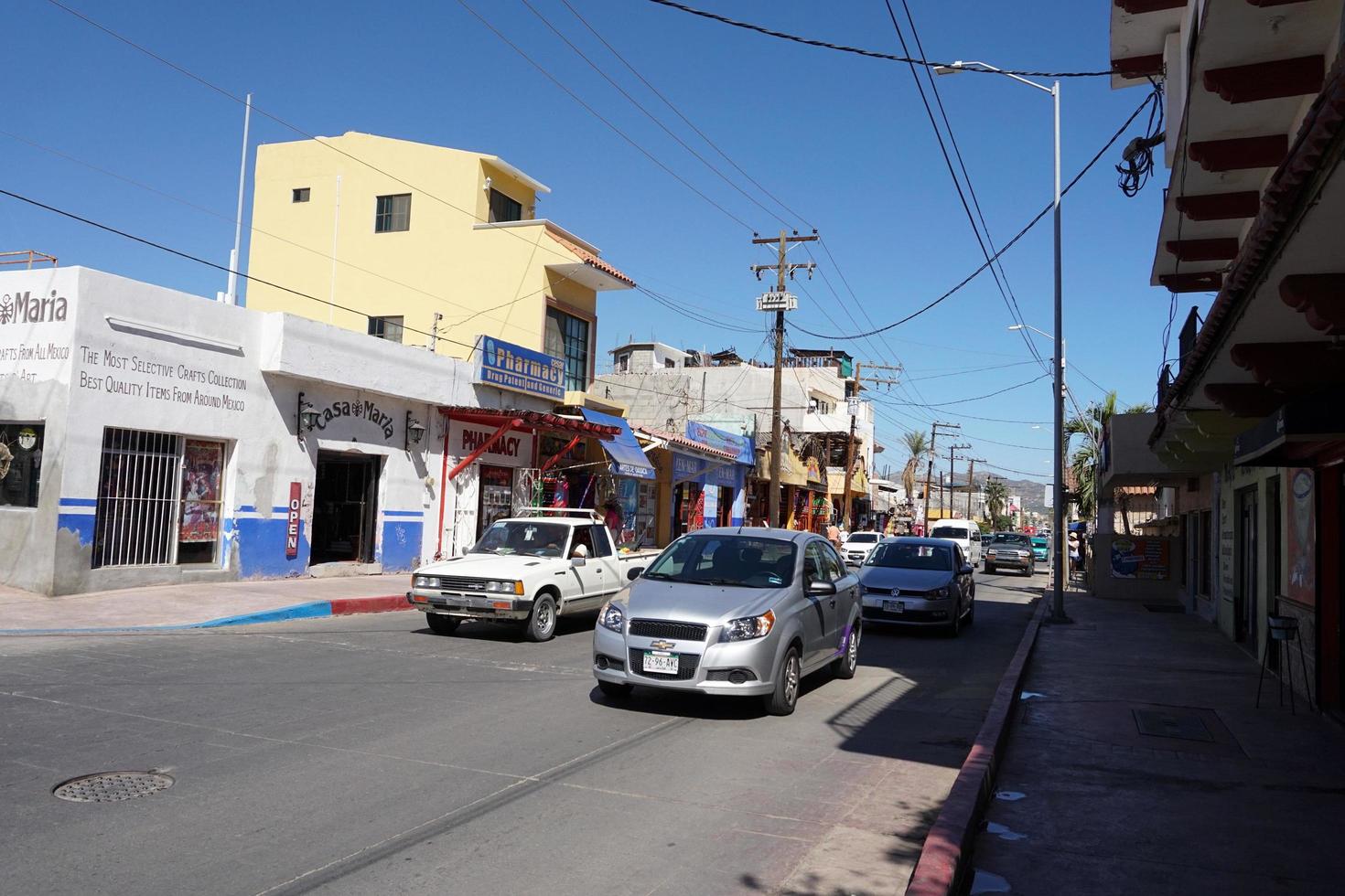 cabo san lucas, mexico - januari 25 2018 - pacific kust stad är fullt med folk av turist foto