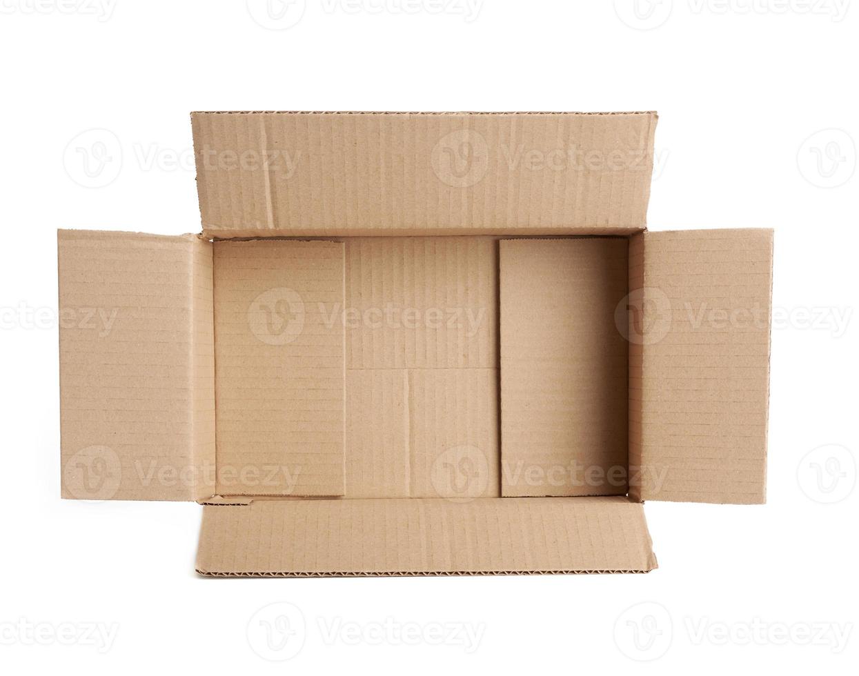 öppen tömma brun rektangulär kartong låda för transport varor foto