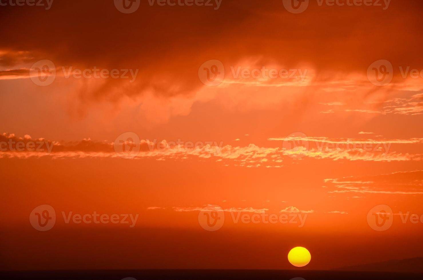 landskap över de solnedgång foto