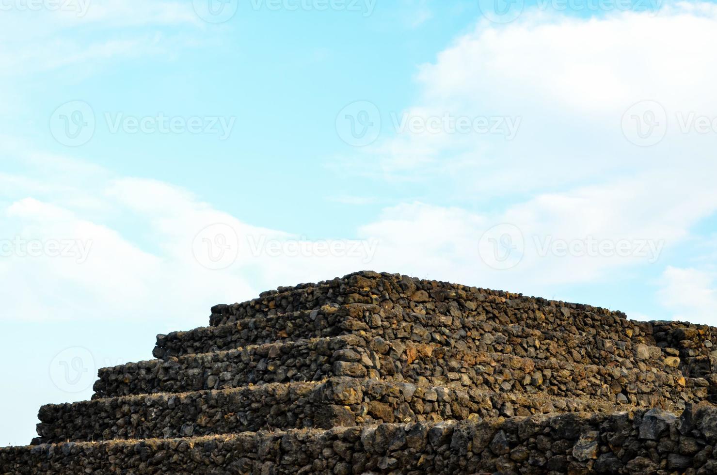 utsikt över guimar pyramiderna foto