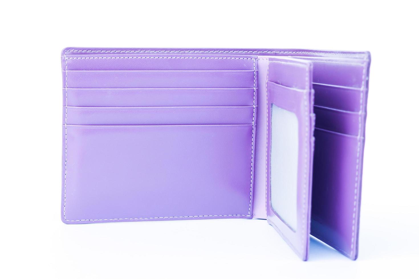 lila plånbok i läder foto