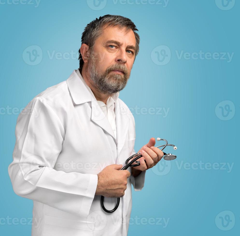 läkare i en vit kappa foto