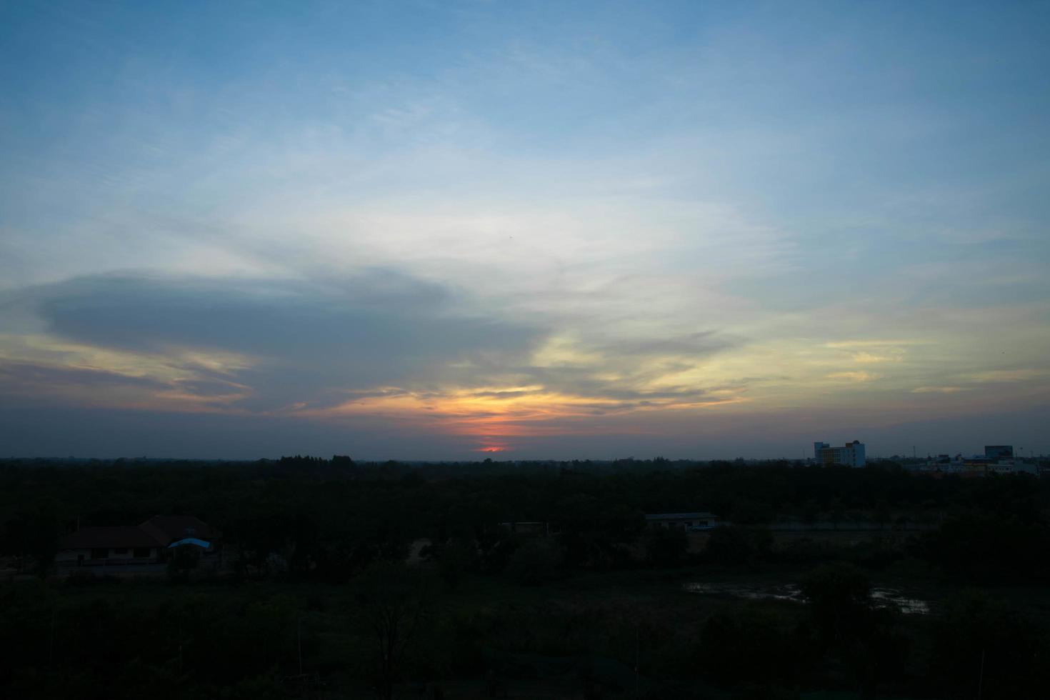 himmel vid solnedgången foto