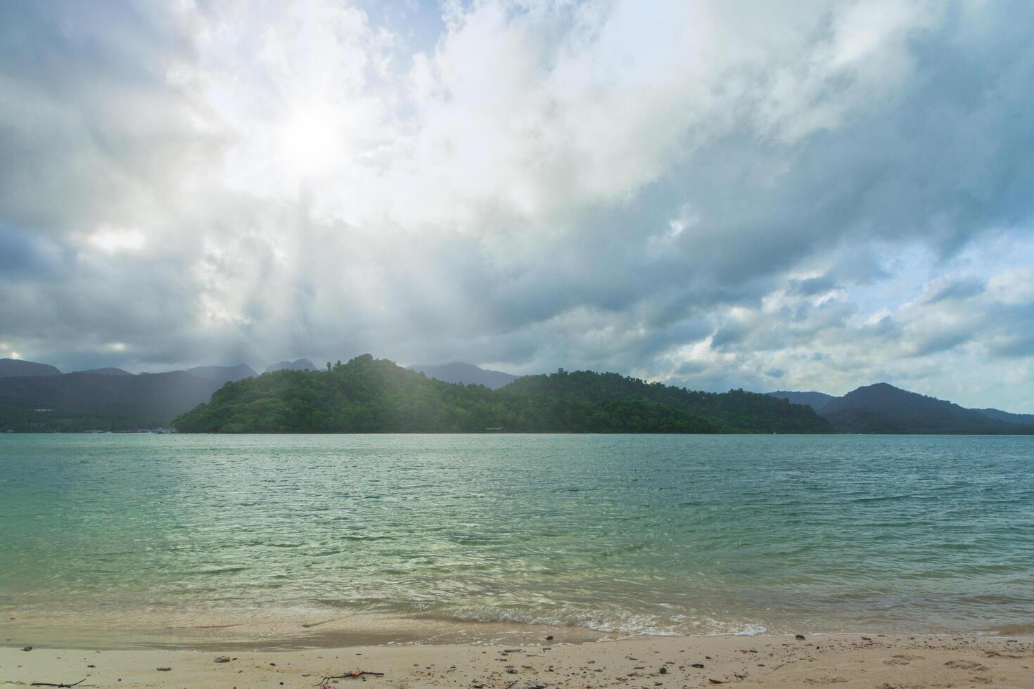 havet vid Koh Chang, Thailand foto