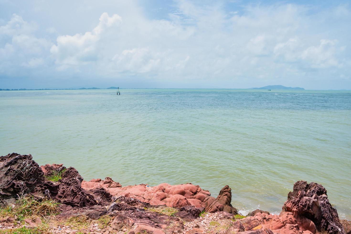 stenar vid havet foto