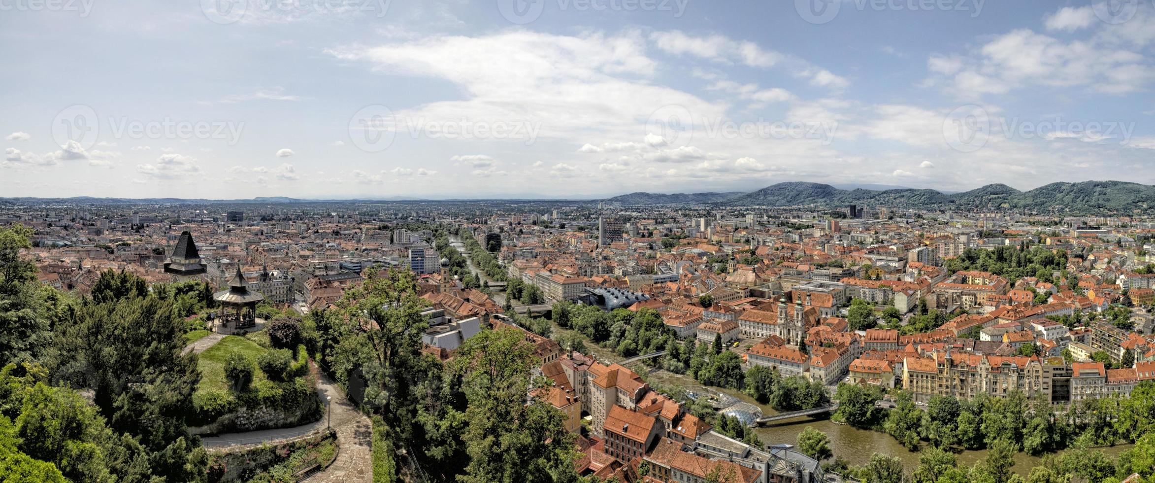 graz österrike antenn panorama från klocka torn foto