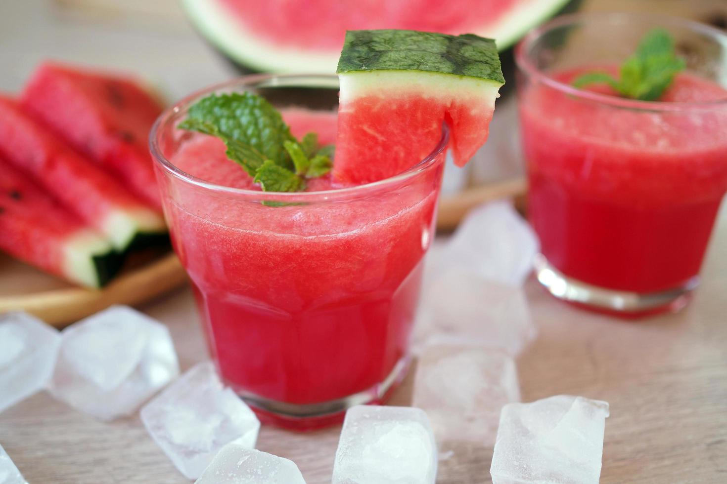 kall och färsk vattenmelon smoothie foto