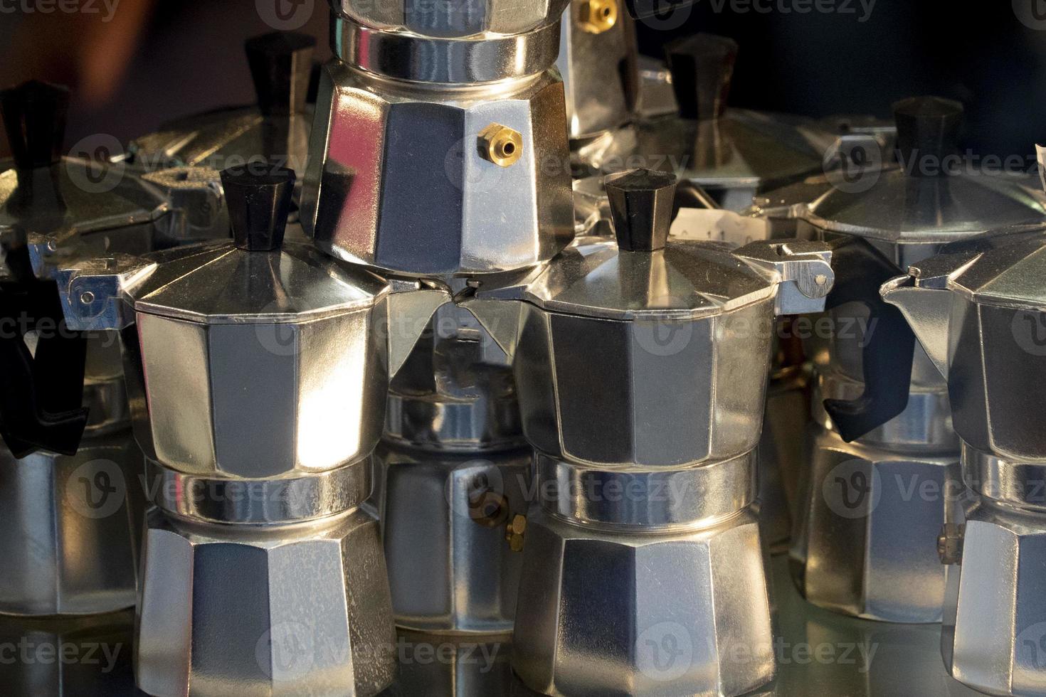 många italiensk kaffekanna moka foto