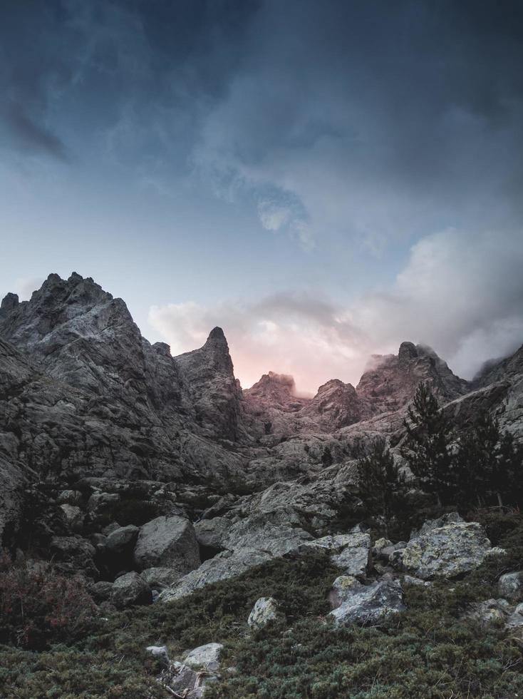 steniga korsikaberg foto