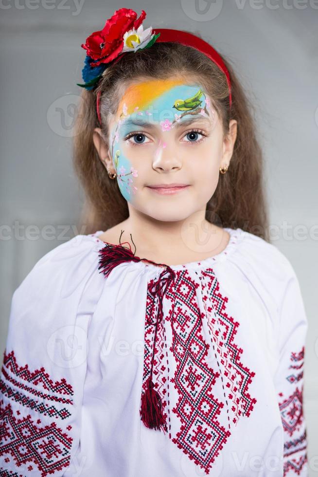 porträtt av ukrainska flicka foto