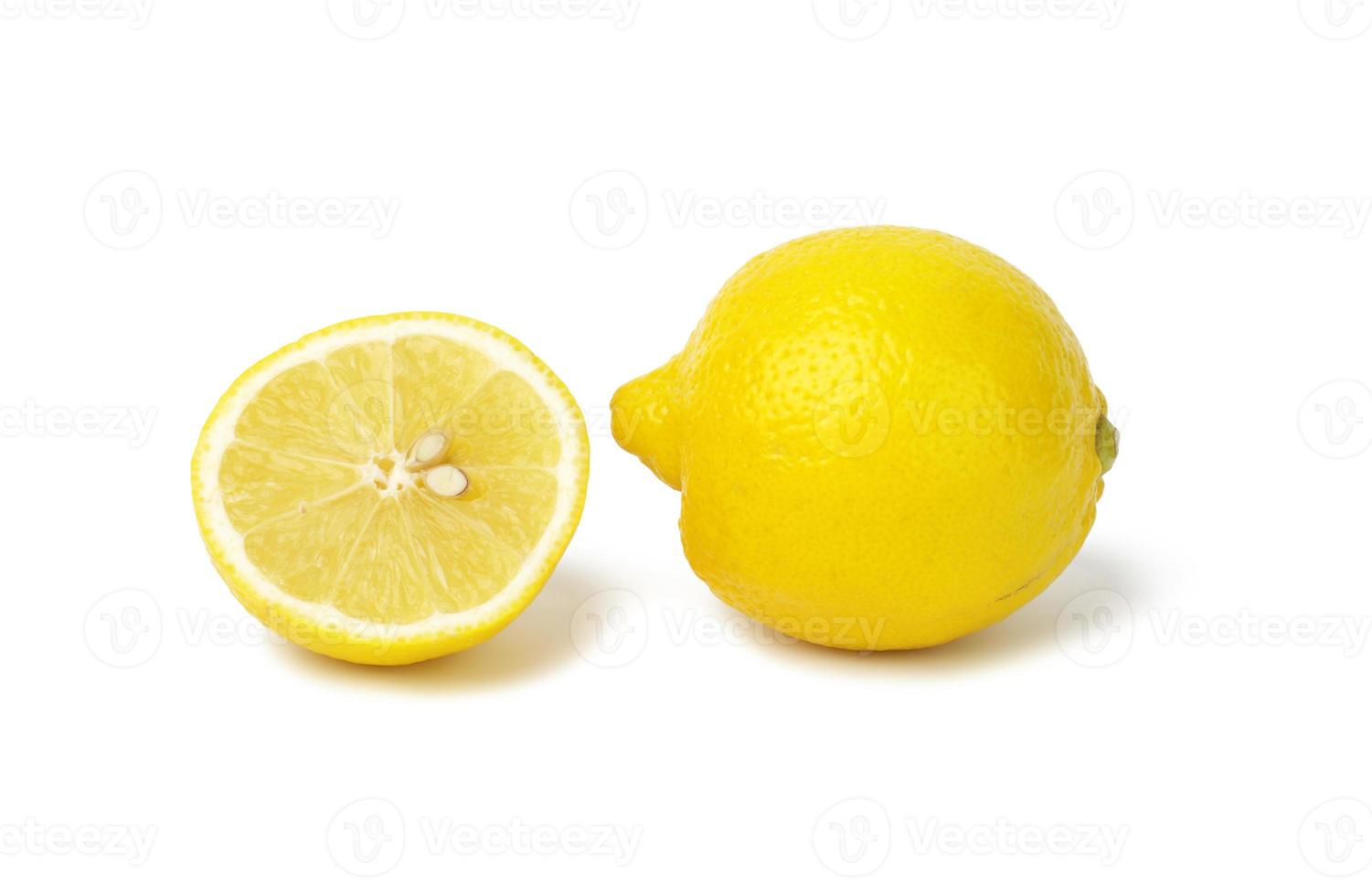 runda gul citron- isolerat på vit bakgrund foto