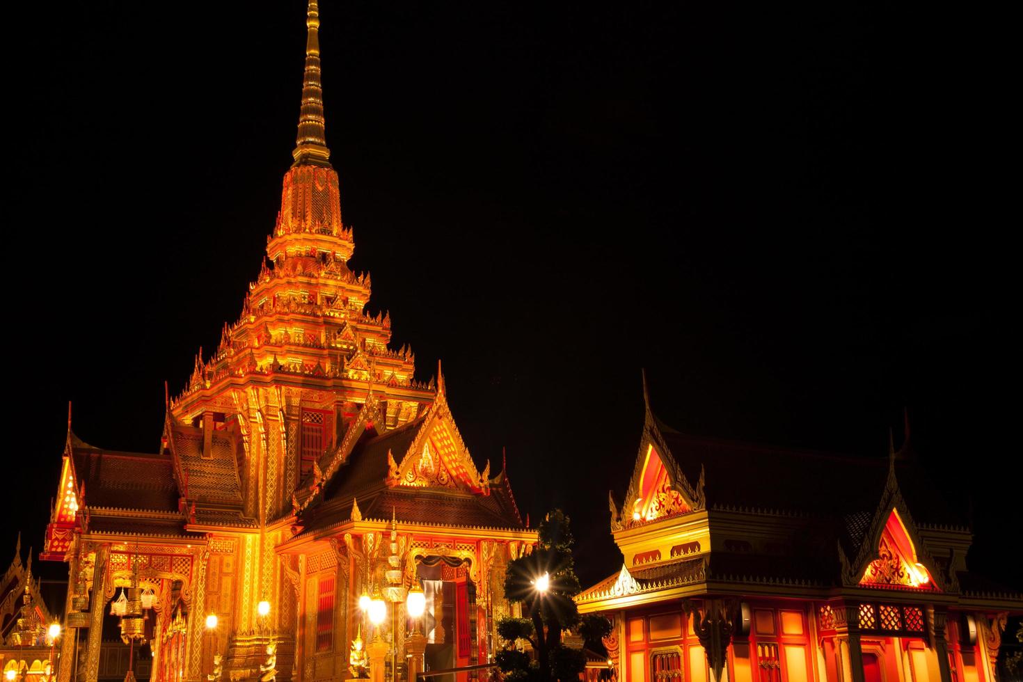 buddhisttempel i Thailand foto