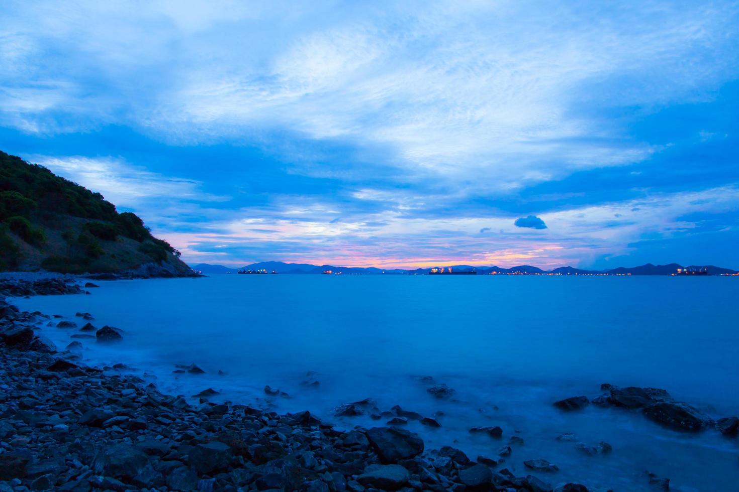 stranden på morgonen foto