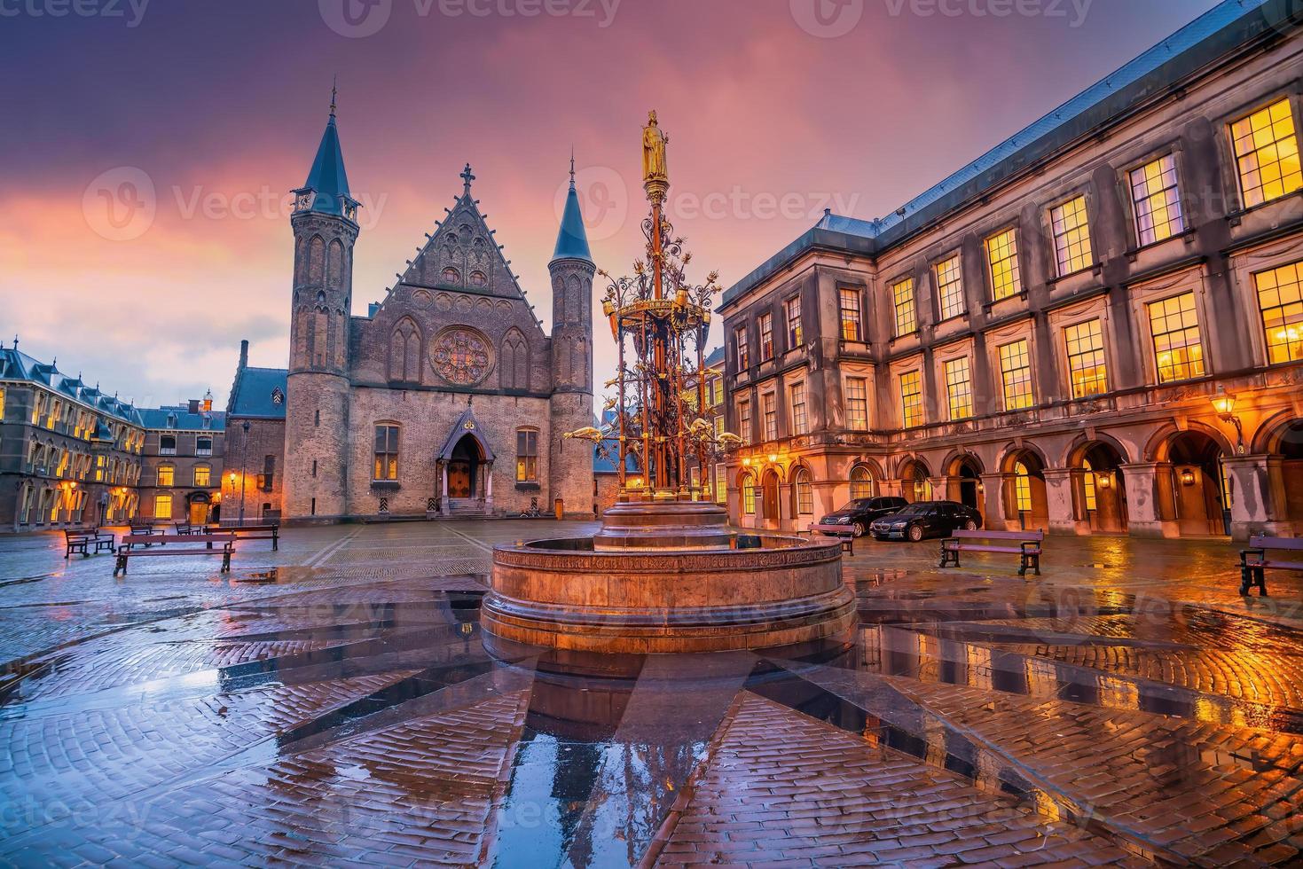 inre gård av de binnenhof palats i de Haag, nederländerna foto