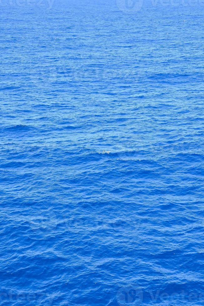 lugnt blått hav foto