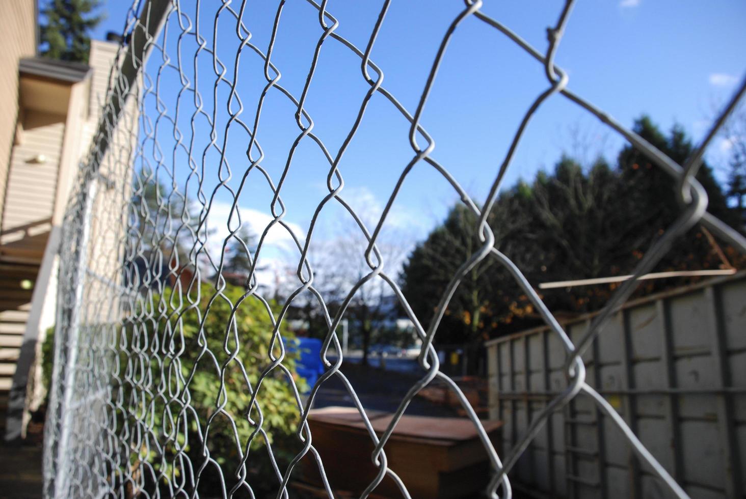 tråd mönster på en staket foto