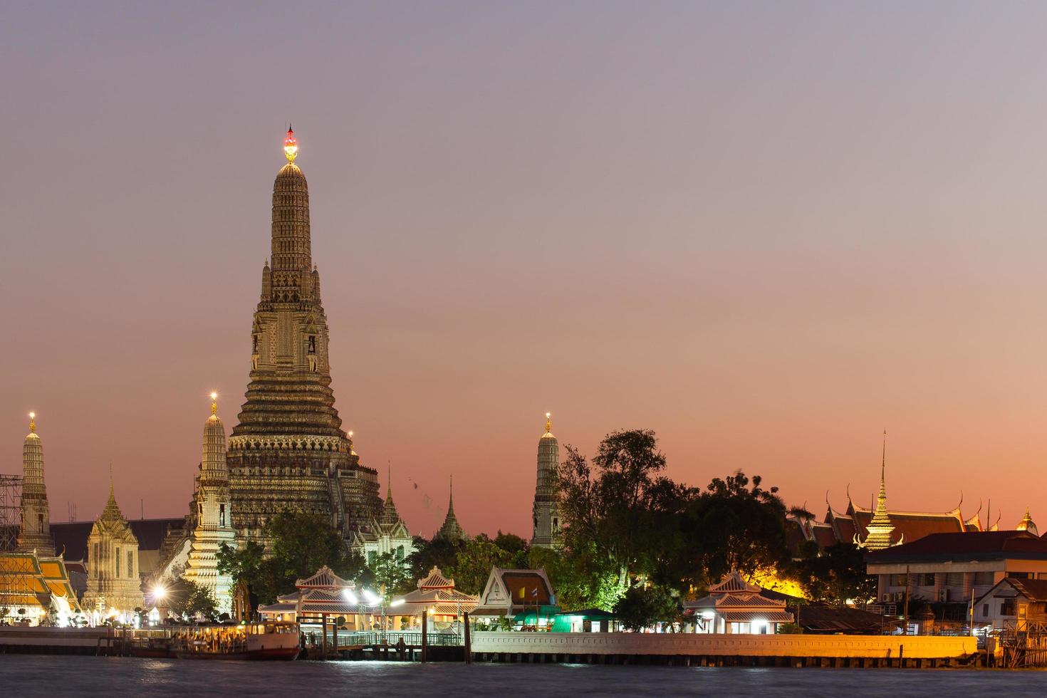 Wat arun tempel i Thailand foto