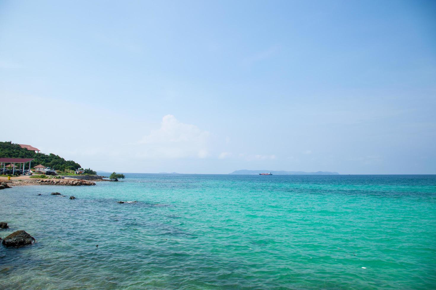 stranden av koh larn foto