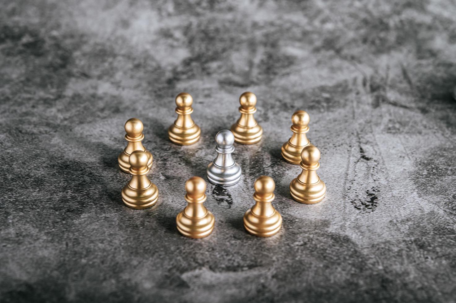 schackbrädor i guld och silver foto