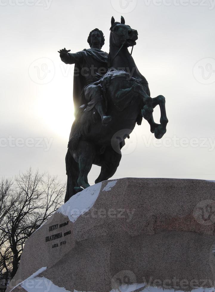 Sankt Petersburg. de ryttare staty av Peter de bra, känd som de brons ryttare och installerad i 1782 på de senat fyrkant. foto