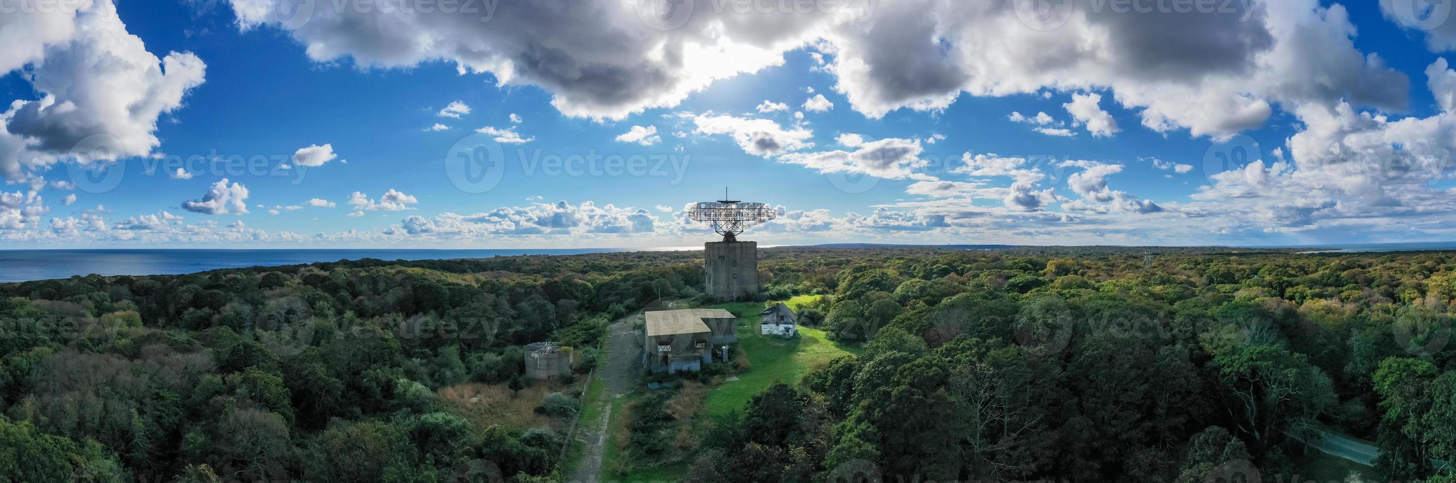 läger hjälte stat parkera och de halvautomatisk jord miljö salvia radar anläggningen, nu avvecklade i montauk, lång ö. foto